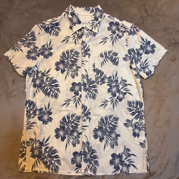 American Eagle Outfitters Other - American Eagle white and blue Hawaiian Luau shirt Size M - 0266